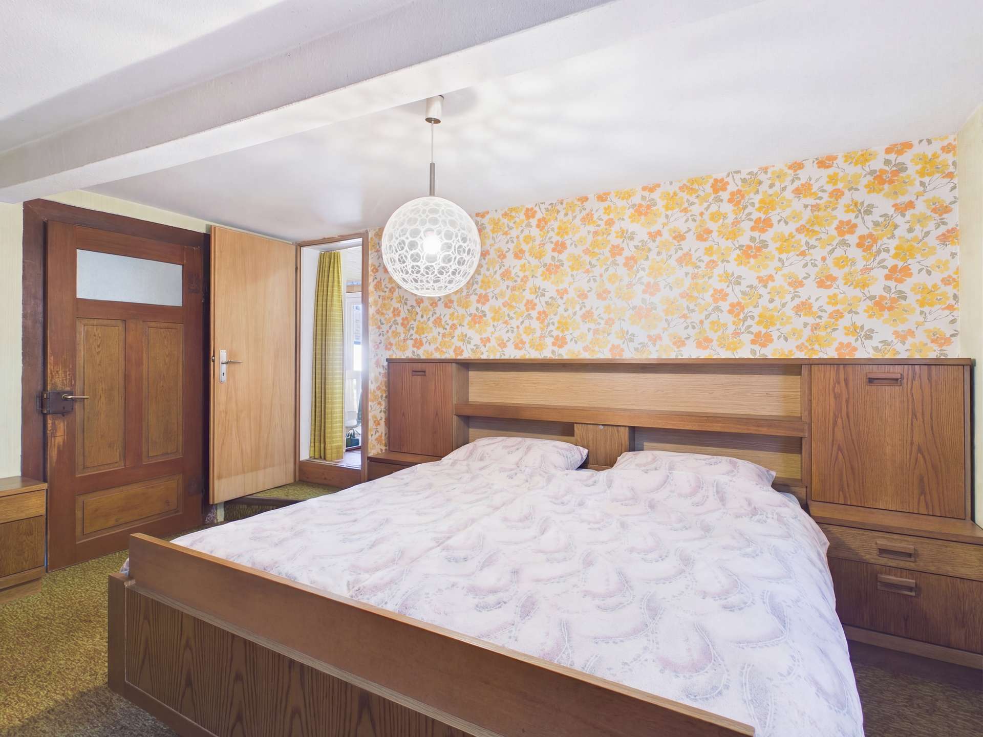 4933664-tCFPvRq5rEDpLHyF8r9jUWgQ-2ebc303c-schlafzimmer-schlafzimmer-staging-in-zaisenhausen